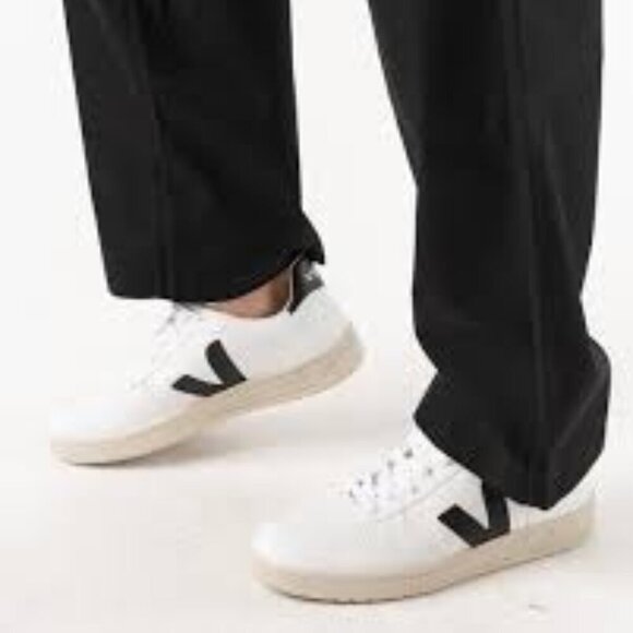 Veja Women's White and Black Sneakers Women Size 7 - Picture 3 of 10